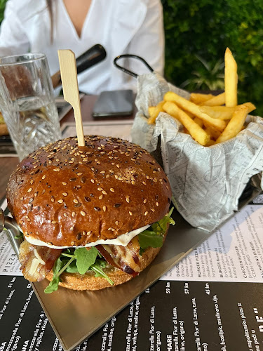 Pizza Re” - Gastronomija i ugostiteljstvo