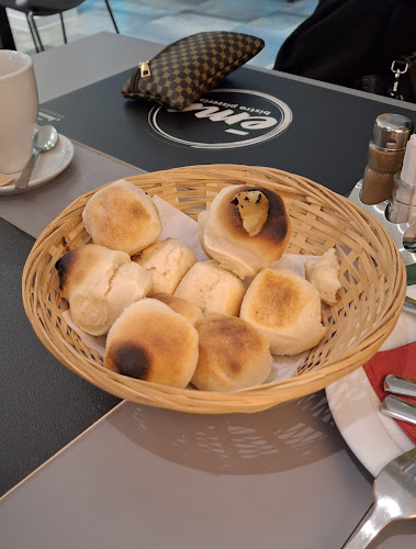 Opinii despre Bistro Pizzeria Ema în Petrinja - Gastronomija i ugostiteljstvo