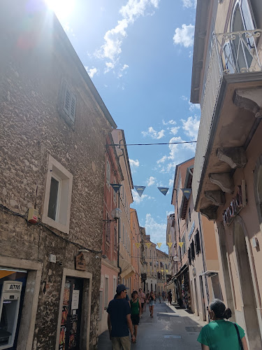 SLOT & KAFFE BAR PULA - Pula