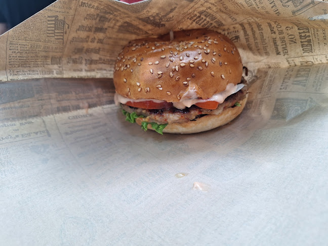 Opinii despre Burger Bar 55 în Crikvenica - Gastronomija i ugostiteljstvo
