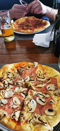 Obala kralja Petra Krešimira IV 4, 23210, Biograd na Moru