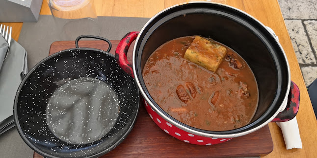 Poljana Grgura Ninskog 3, 21000, Split