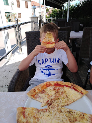 Ul. Leoni Mate 70, 22030, Šibenik