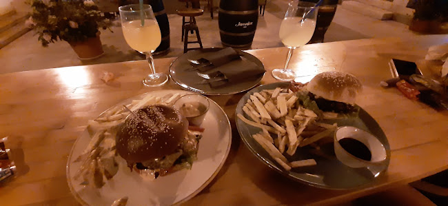 Comentarii opinii despre Pluto’s Burger Bar