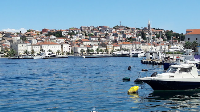 Opinii despre Grill Konoba Odyssey în Mali Lošinj - Gastronomija i ugostiteljstvo