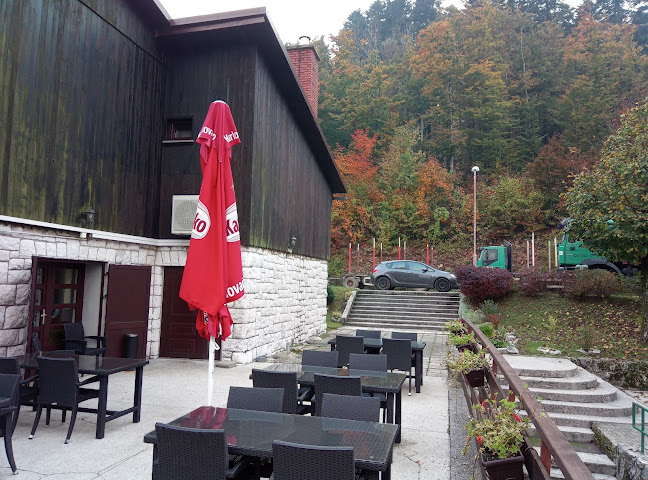 Opinii despre Pansion Lovački în Delnice - Gastronomija i ugostiteljstvo