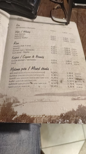 Al Porto - Gastronomija i ugostiteljstvo