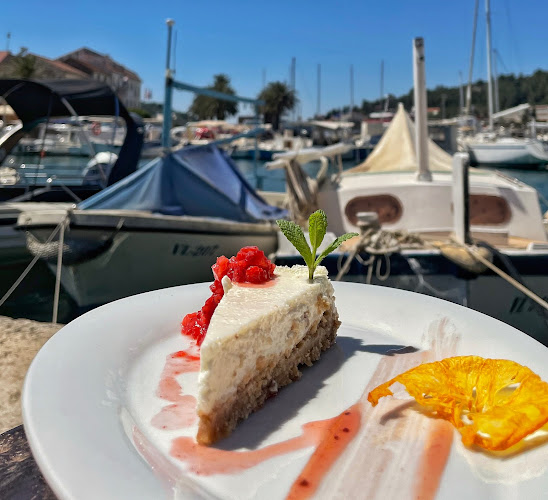 Restoran Nautika - Vela Luka