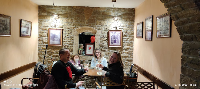Bistro Bar Montona Gallery - Gastronomija i ugostiteljstvo