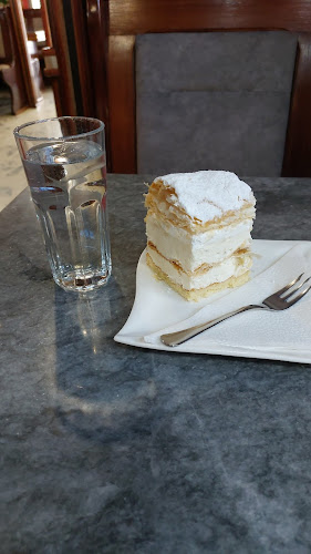 Comentarii opinii despre Fontana