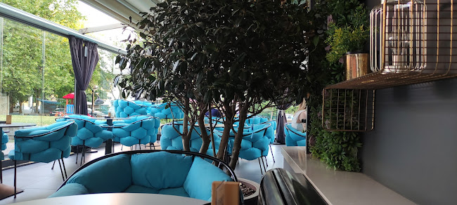 La Poa - Gastronomija i ugostiteljstvo