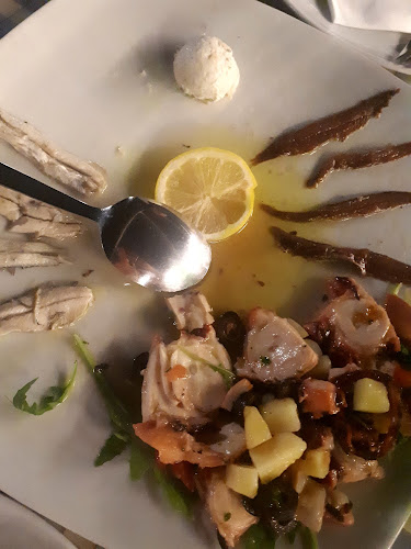 Restoran Riva - Gastronomija i ugostiteljstvo