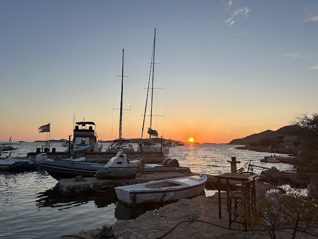 Otok Kornat Uvala Koromačna Nacionalni park Kornati, 22243, Murter