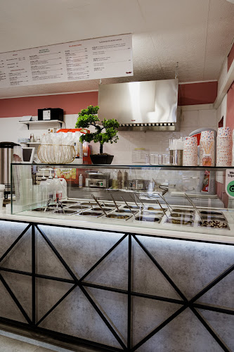 Mon Cheri - Gastronomija i ugostiteljstvo