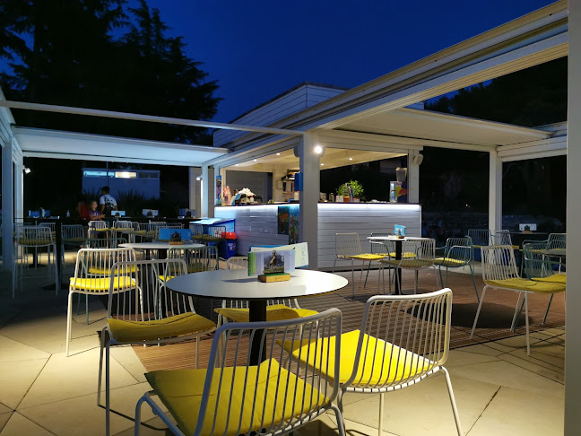 Splash Beach Bar - Gastronomija i ugostiteljstvo