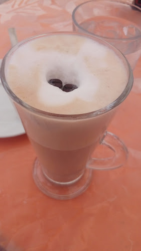 Malibu - Gastronomija i ugostiteljstvo