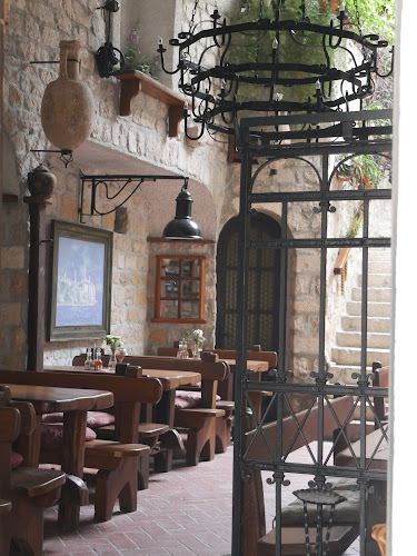 Tavern Riva - Gastronomija i ugostiteljstvo