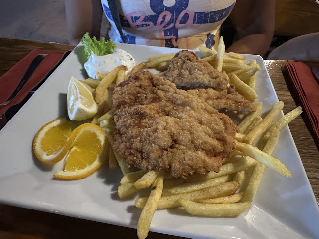 Ul. Kralja Petra Kresimira IV 130, 23207, Sveti Filip i Jakov