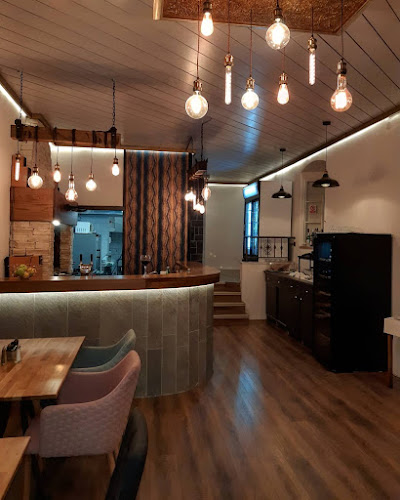 El Toro - Gastronomija i ugostiteljstvo