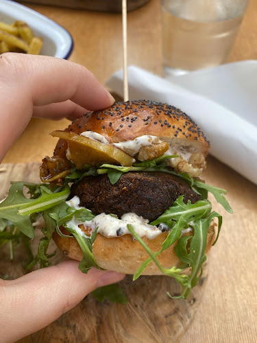 Comentarii opinii despre Submarine Burger Tkalčićeva