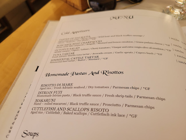 Opinii despre Mediterraneo Dine & Wine în Hvar - Gastronomija i ugostiteljstvo