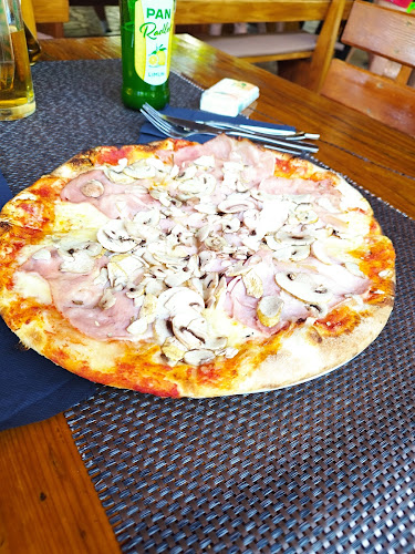 Restaurant Karoca - Gastronomija i ugostiteljstvo