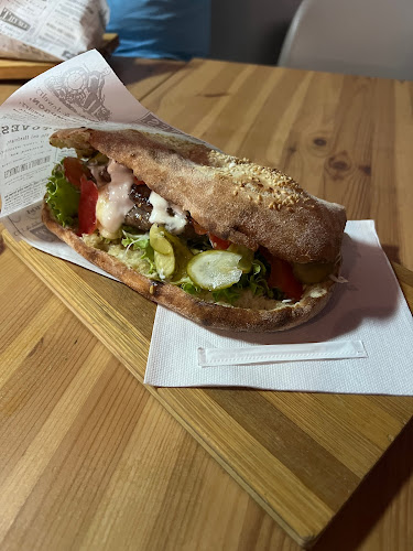 Fast Food Obelix - Gastronomija i ugostiteljstvo