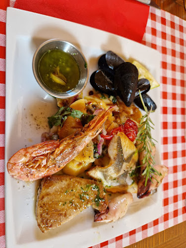 Mama's Pot Tavern - Gastronomija i ugostiteljstvo