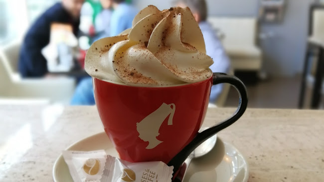 Comentarii opinii despre Roses & Coffee caffe bar