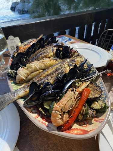 Opinii despre Restaurant Zvizdan în Omiš - Gastronomija i ugostiteljstvo