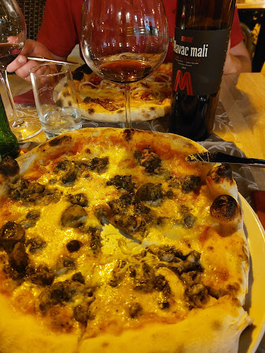 Pizzeria Rocco - Gastronomija i ugostiteljstvo