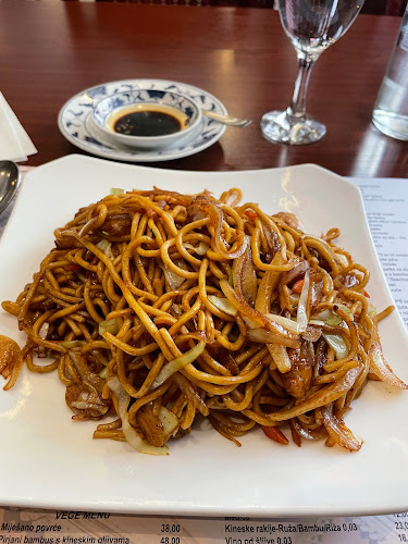 Opinii despre Kineski restoran Peking în Zagreb - Gastronomija i ugostiteljstvo