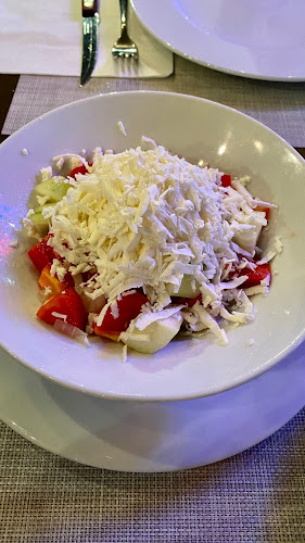 Restoran Delfin - Gastronomija i ugostiteljstvo