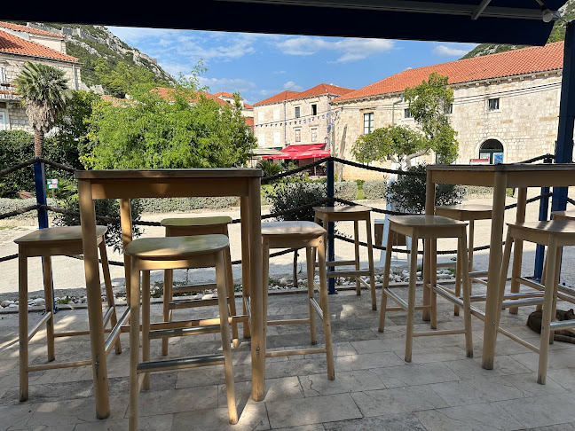 Comentarii opinii despre Barba Ston