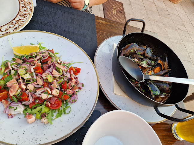 Opinii despre Konoba Zvijezda Mora în Stari Grad - Gastronomija i ugostiteljstvo