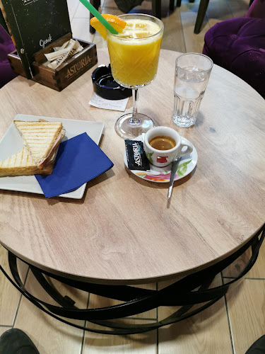 Comentarii opinii despre Caffe bar Astoria