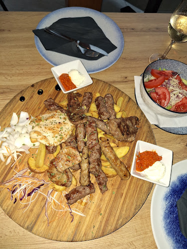 Comentarii opinii despre Bistro Macao & Catering