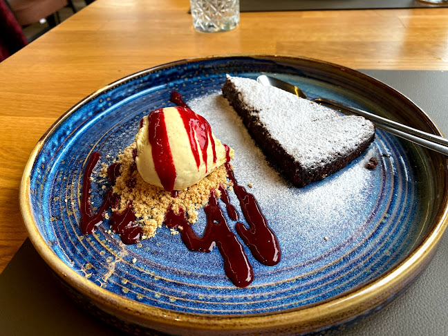 Opinii despre Bistro&Pizzeria Public în Zagreb - Gastronomija i ugostiteljstvo