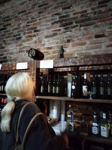 Agroturizam Vinia-restoran,sobe,kamp,vinarija