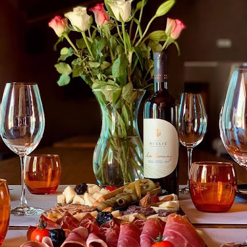 Comentarii opinii despre VIJOLA Wine&Tasting Store Hvar