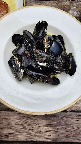 Ul. Alesandra Paravije 7, 23000, Zadar