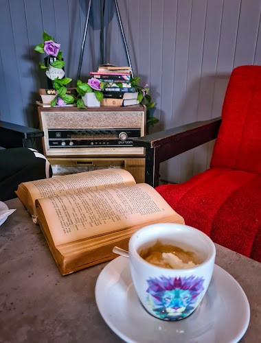 Opinii despre Caffe Porco Rosso în Stobreč - Gastronomija i ugostiteljstvo