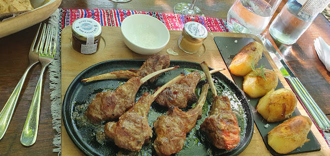 Opinii despre Dalmatian Ethno Village în Šibenik - Gastronomija i ugostiteljstvo