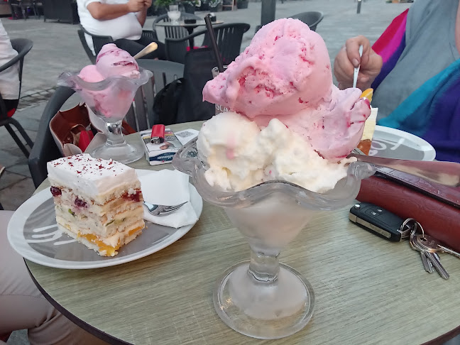 Tri jagode - slastičarna i pizzeria