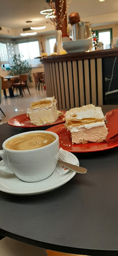 Opinii despre SLASTIČARNA ERMAN în Žminj - Gastronomija i ugostiteljstvo