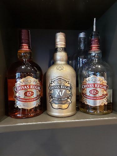 Opinii despre Caffe bar T-Rex în Split - Gastronomija i ugostiteljstvo