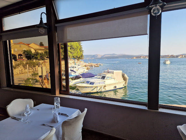 Zlatna ribica - Gastronomija i ugostiteljstvo