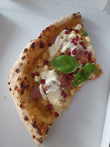 Pizzeria Novi Saloon