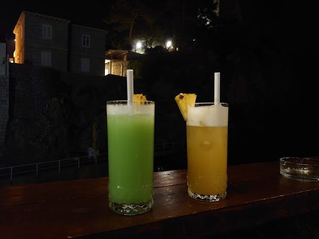 Beach bar Ala Mizerija - Gastronomija i ugostiteljstvo