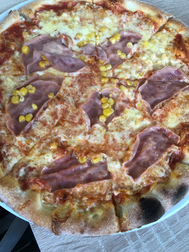 Pizzeria Omiš - Gastronomija i ugostiteljstvo